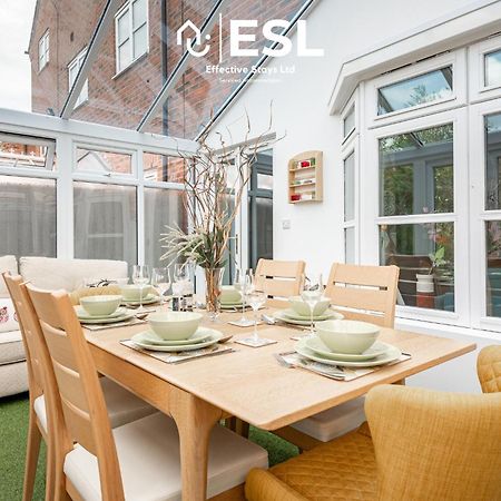 4 Bedroom Townhouse 10Mins Walk From Shrewsbury Town Centre With Parking Kültér fotó